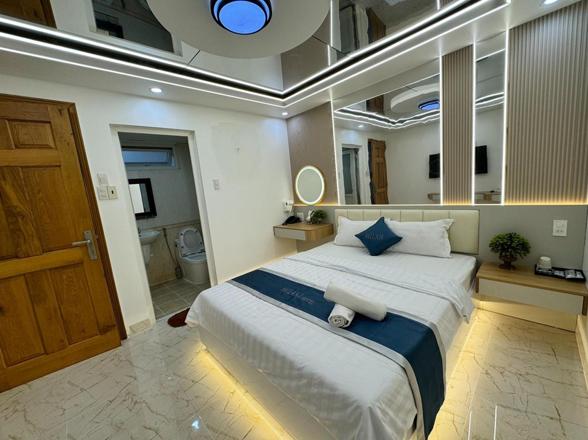 Ngoc San San Khách sạn TP. Hồ Chí Minh