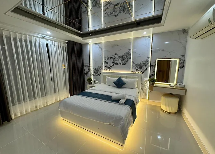 Ngoc San San Hotel
